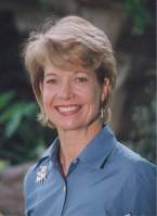 Carolyn Mills - Professional headshot