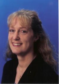 Sandra Popoloski - Professional headshot