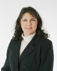 Deidre Rogers - Professional headshot