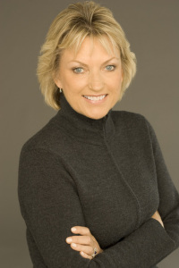 Linda Dondero - Professional headshot