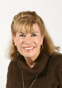 Sara Lee Paull - Professional headshot