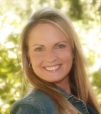 Retta Treanor - Professional headshot