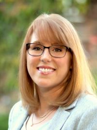Amy Thompson - Professional headshot