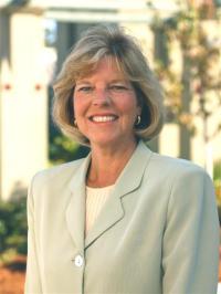 Susie Montgelas - Professional headshot