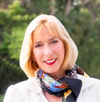 Michelle Crabtree - Professional headshot
