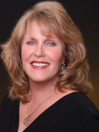 Julie Hagin - Professional headshot