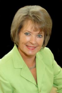 Diane Derr - Professional headshot