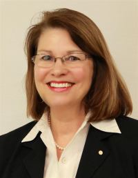 Linda Laub-Canty - Professional headshot