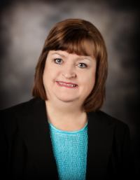 Lynda Schmidt - Professional headshot