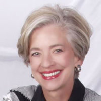 Alice Dahlgren - Professional headshot