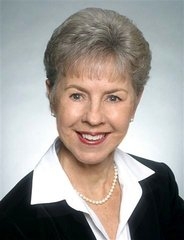 Bitsy Davis - Professional headshot