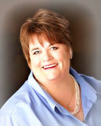 Elizabeth Spencer - Professional headshot