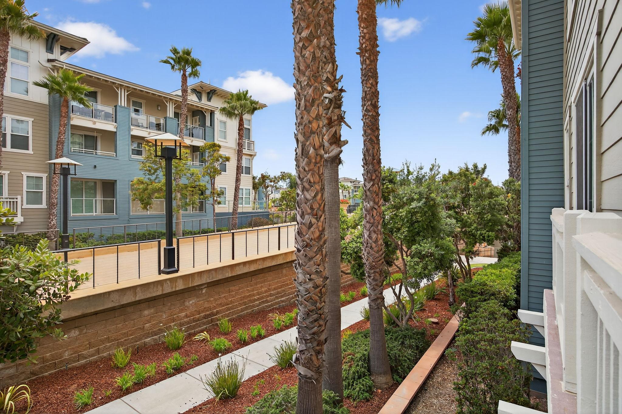 1423 Windshore Way, Oxnard - Photo 3 of 23
