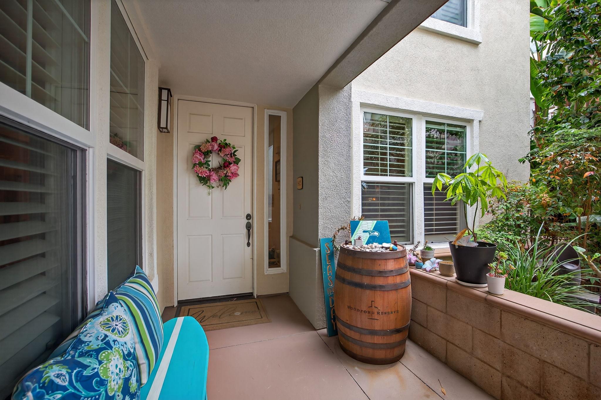 1423 Windshore Way, Oxnard - Photo 2 of 23