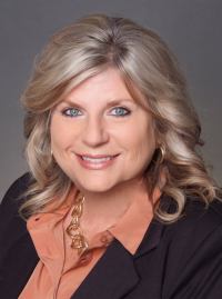 Traci Garza - Professional headshot