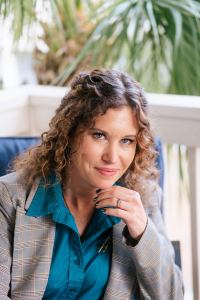 Ruth Grainger - Professional headshot