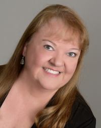 Amy Peterson - Professional headshot
