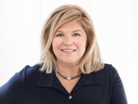 LAURA SULBORSKI - Professional headshot