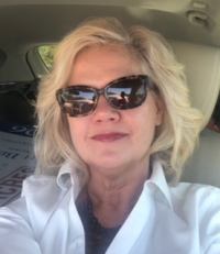 Deborah Benoit - Professional headshot