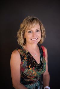 Kelly Leitner - Professional headshot