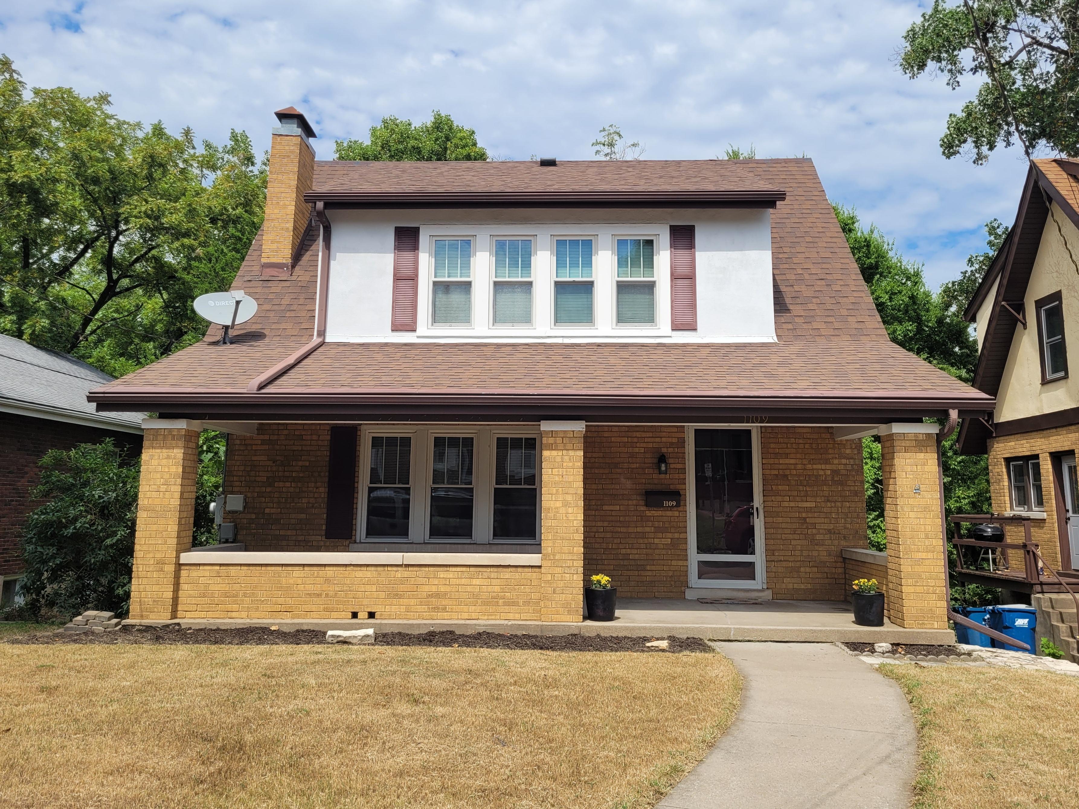 Residential at 1109 Lee St