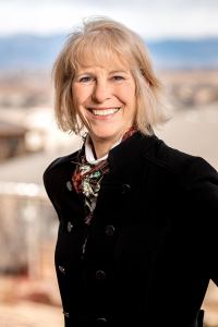 Susie Smyle - Professional headshot